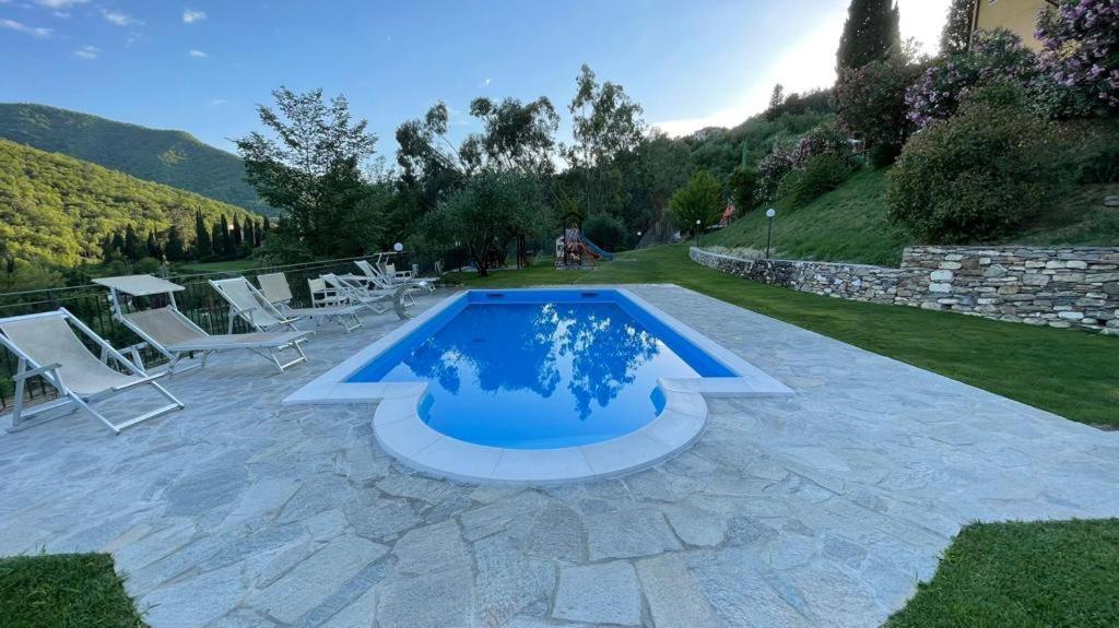 Agriturismo A Canonica 加尔伦达 外观 照片