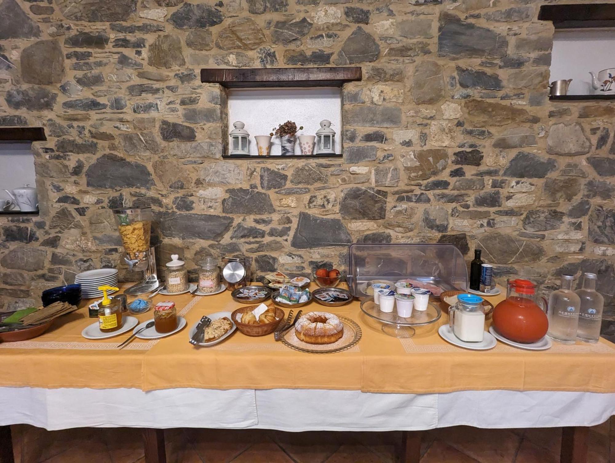 Agriturismo A Canonica 加尔伦达 外观 照片