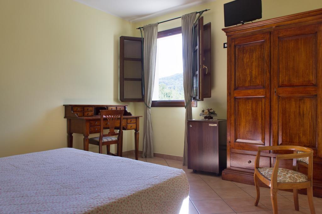 Agriturismo A Canonica 加尔伦达 外观 照片